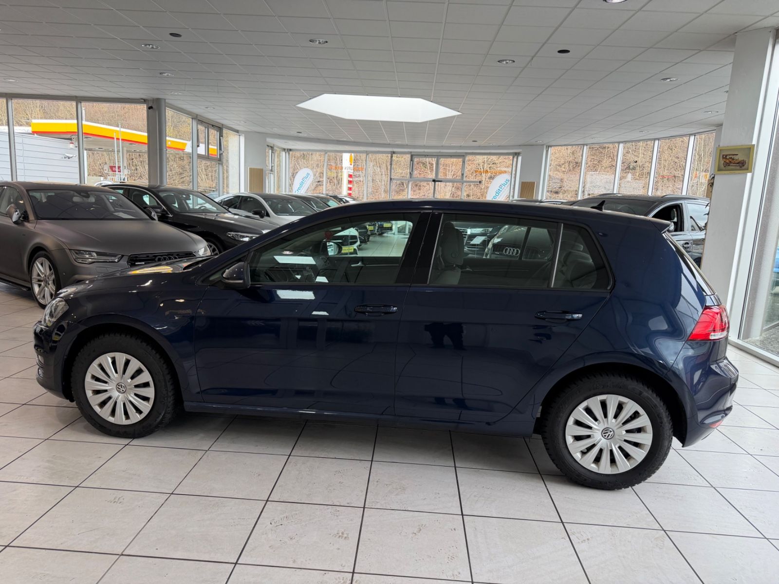 Fahrzeugabbildung Volkswagen Golf VII Lim. Highline BMT