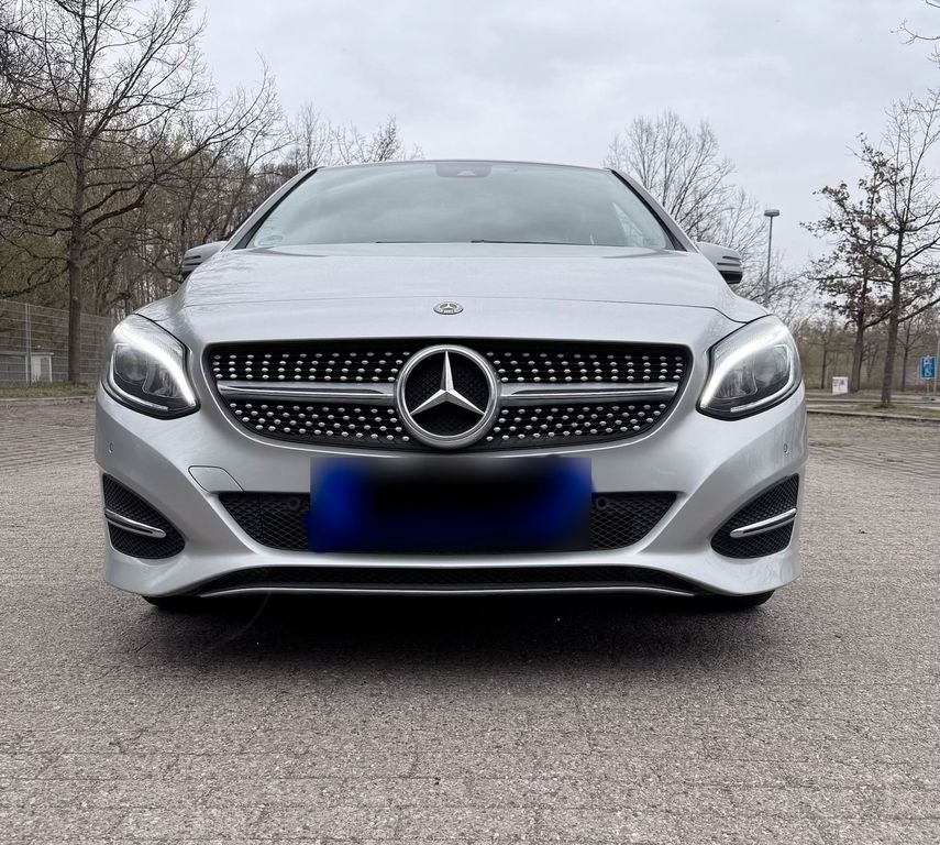 Image of Mercedes-Benz B 200