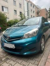 Toyota Yaris III 1.3 HatchBack 99 PSI - Toyota Yaris: Ps