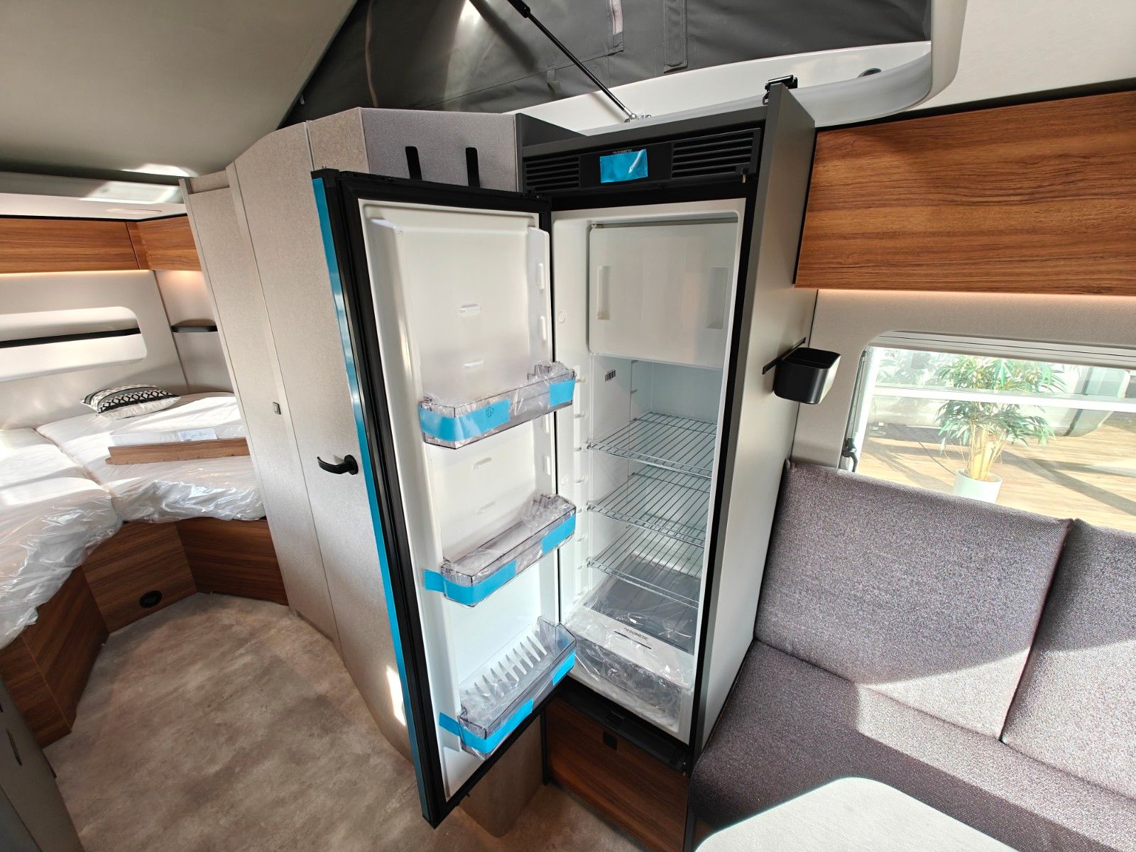 Fahrzeugabbildung HYMER / ERIBA / HYMERCAR Feeling 442 2026