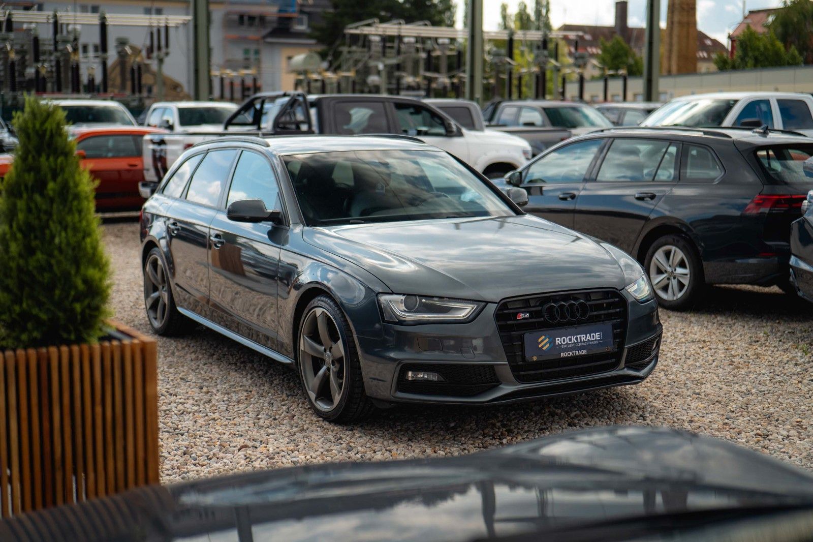 Fahrzeugabbildung Audi S4 Avant 3.0 TFSI quattro | Top Zustand | LED
