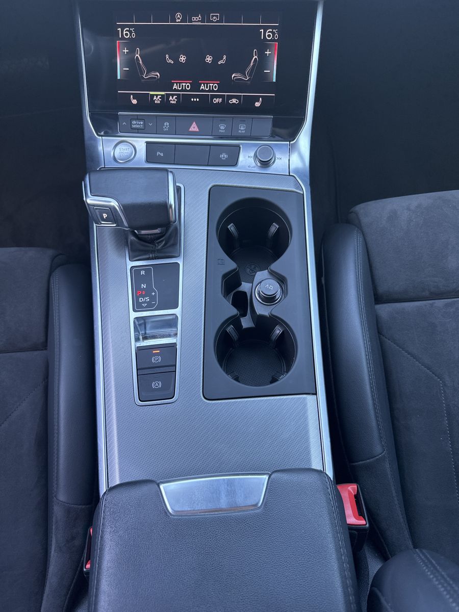 Fahrzeugabbildung Audi A6 Avant 40 TDI Sport NAV+LED+ACC+AHK+VCOCK+18ZO