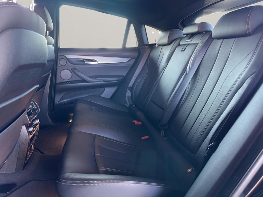 BMW X6 M50