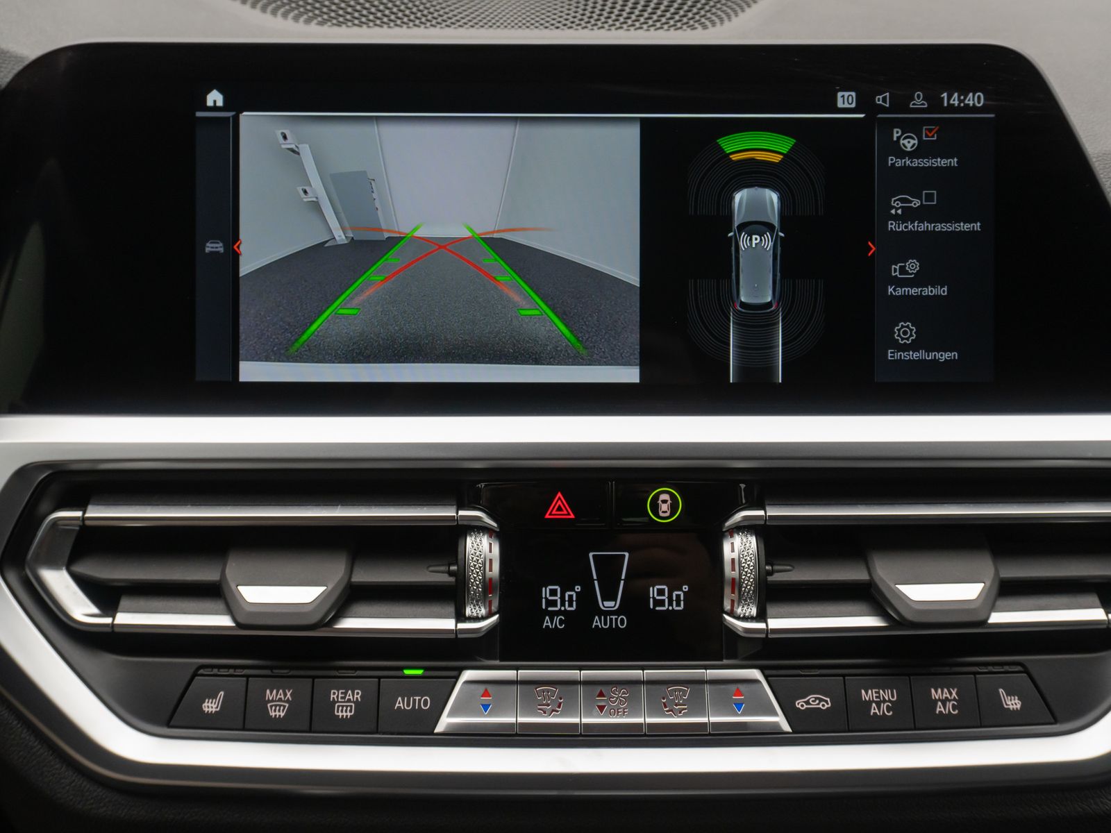 Fahrzeugabbildung BMW 320d M Sport Alarm DAB Kamera Komfort CockpitPro