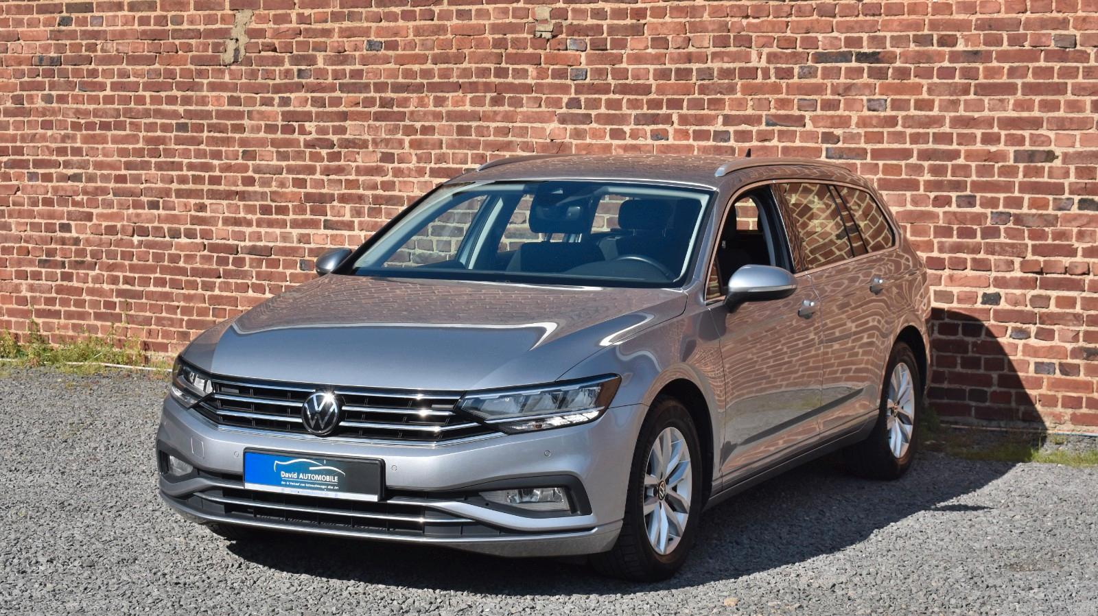 Volkswagen Passat Variant 1HAND ACC NAVI LED KAMERA MASSAGE