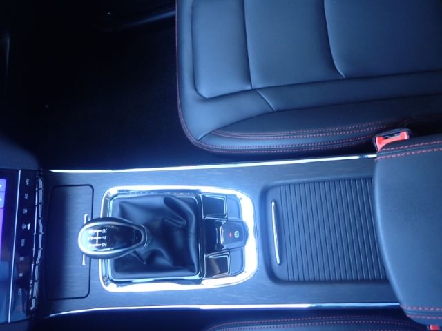 Fahrzeugabbildung SWM G05 Pro El. Panodach Leder digitales Cockpit App