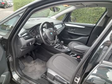 BMW 216 - 10