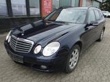 Mercedes-Benz E 220 T-Modell CDI Autom./Klima/PDC - Mercedes-Benz E-Class aus 2006