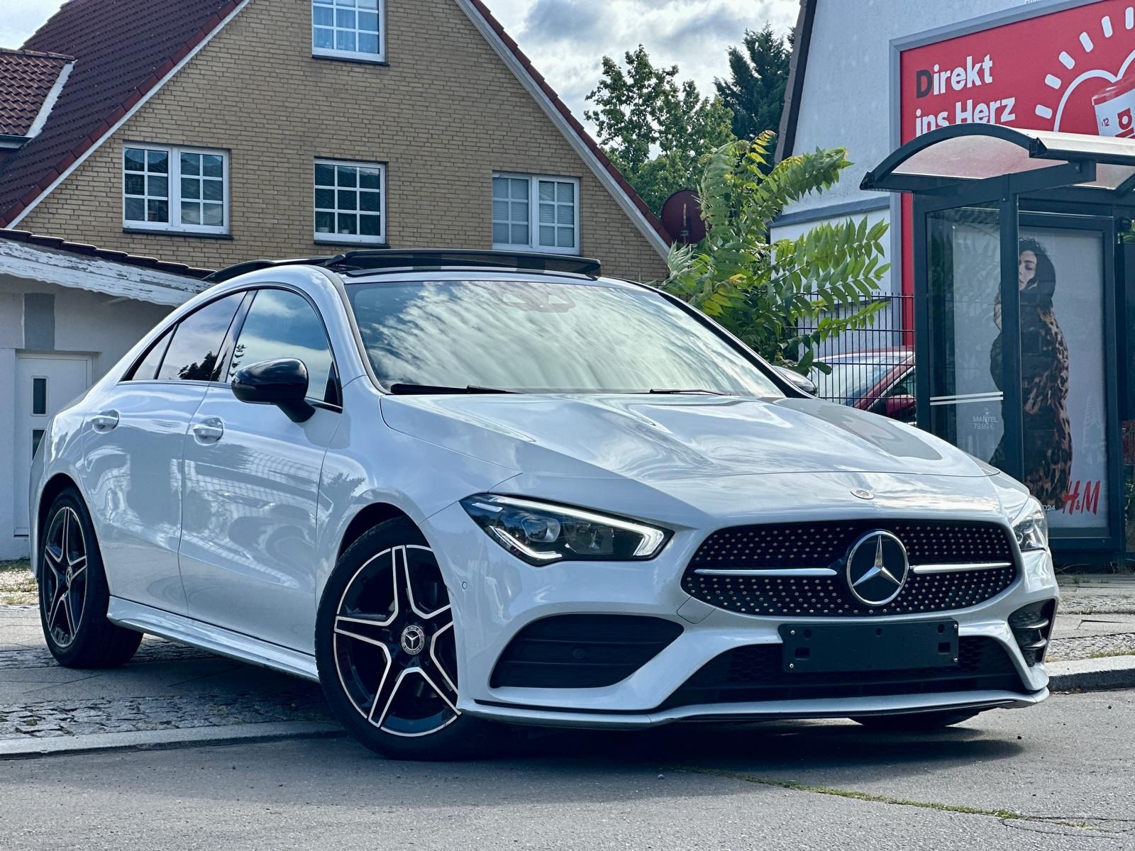 Mercedes-Benz CLA 180 AMG-Line Night-P Multibeam Pano