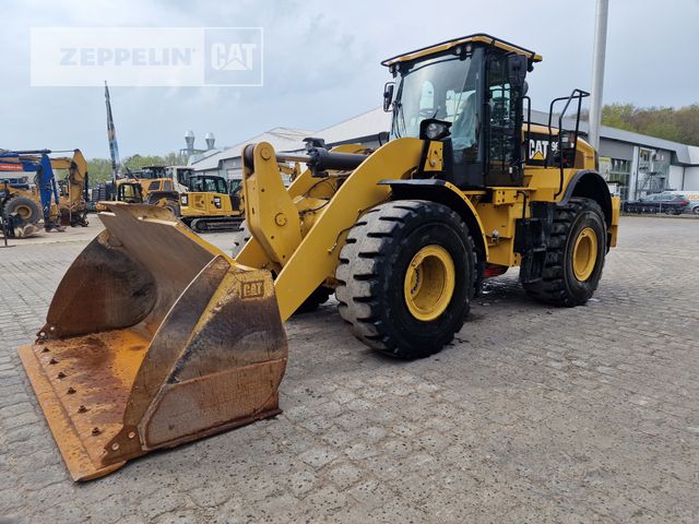 CAT 962M