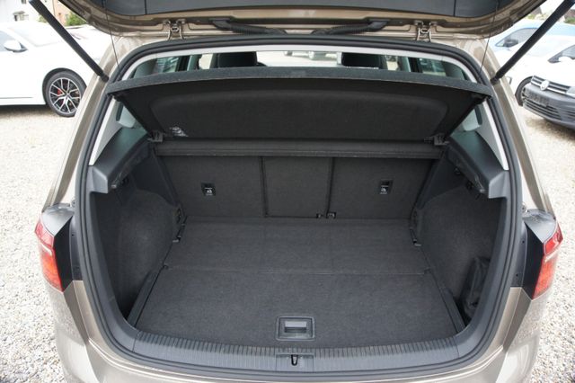 Fahrzeugabbildung Volkswagen Golf Sportsvan 1.2 TSI SOUND NAVI ALU ACC KLIMA