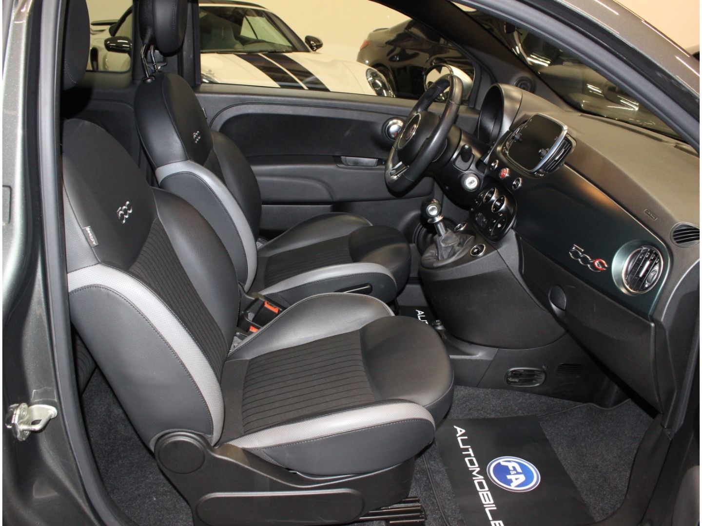 Fahrzeugabbildung Fiat 500 RockStar 1.0 Mild Hybrid EU6d *Sport Paket