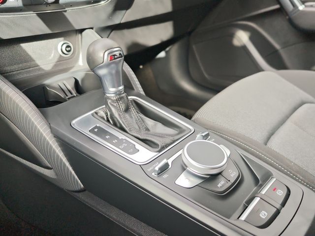 Q2 1.4 TFSI sport S-tronic