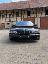 BMW E39 520i - BMW 520 aus 2000: 520i