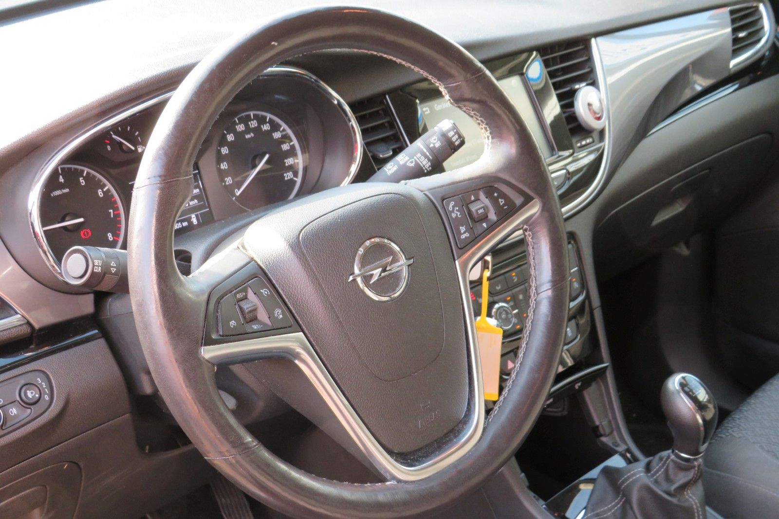 Fahrzeugabbildung Opel Mokka X ACTIVE KAMARA SITZH. GRA PDC APP-CON.