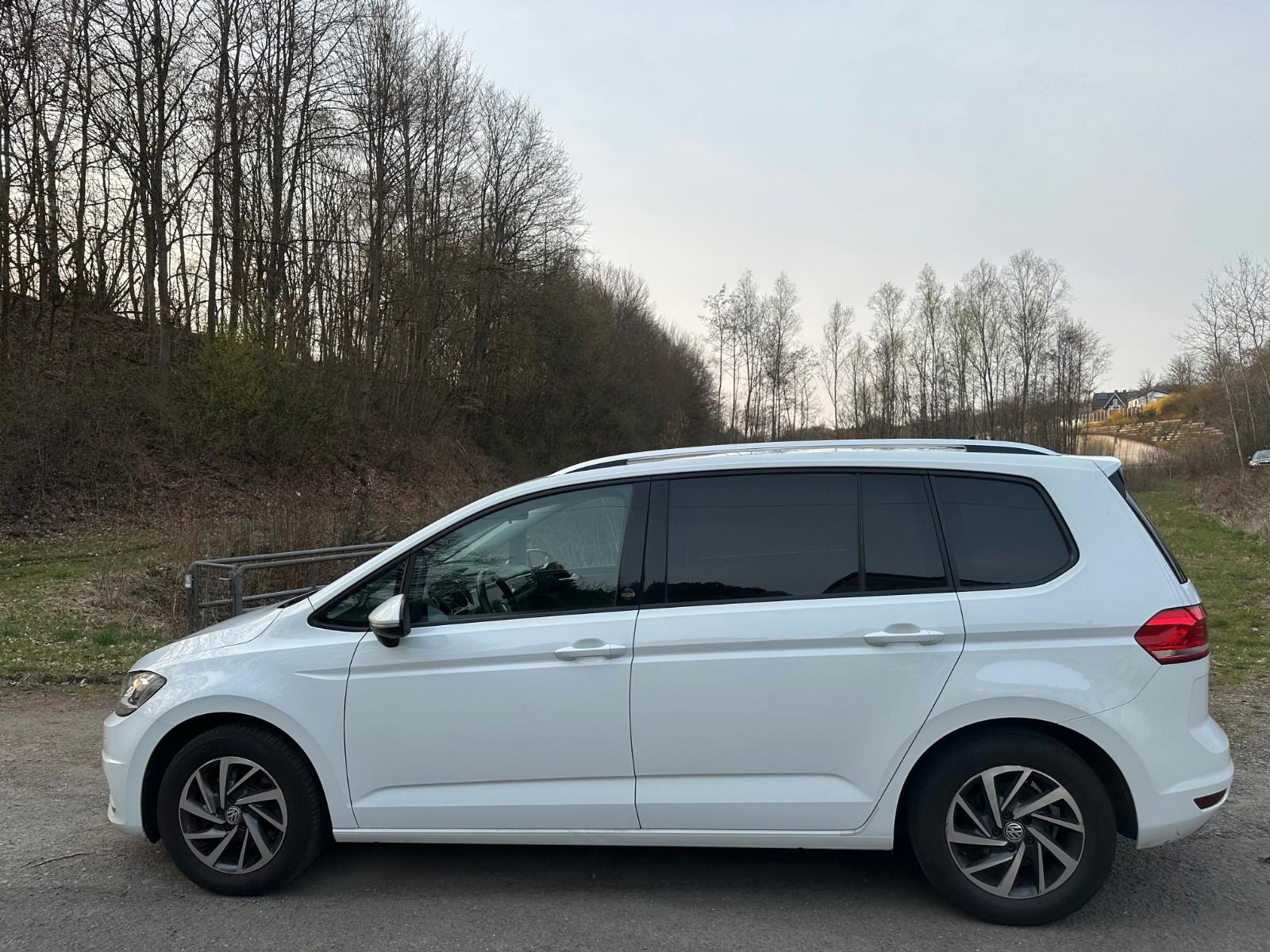 Volkswagen Touran Sound 2.0 TDI,  Euro 6, AHK
