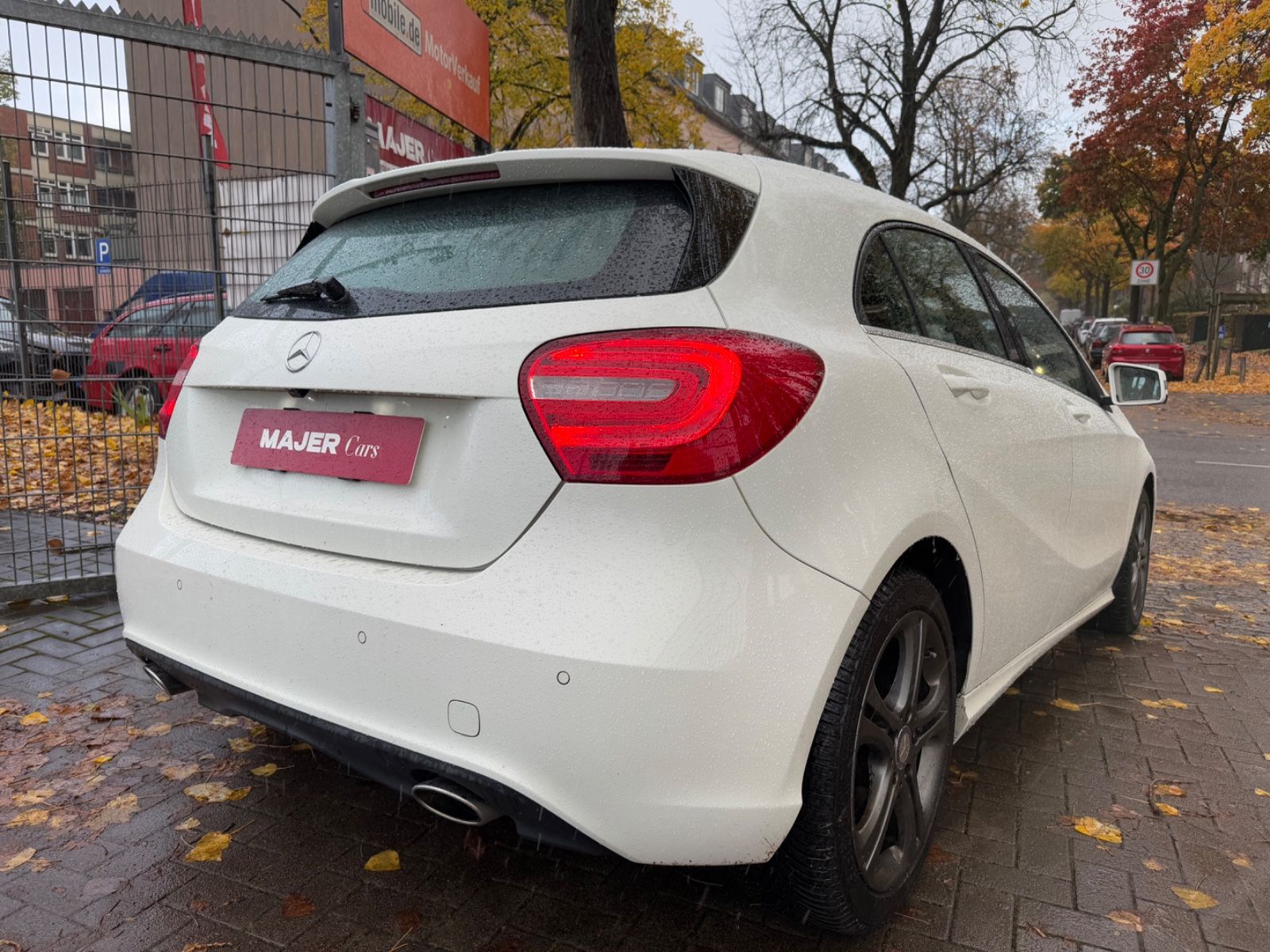 Fahrzeugabbildung Mercedes-Benz A 200 A 200 CDI*BI-XENON*CAM*TEMPO*