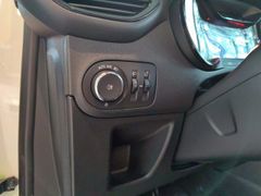 Fahrzeugabbildung Opel Crossland Edition 1.2 Turbo AT6 Navi, RFK, SHZ