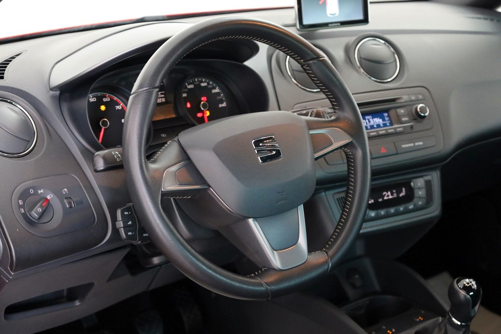 Fahrzeugabbildung SEAT Ibiza SC Style T.Leder,Navi,Xenon,SH,Kamera