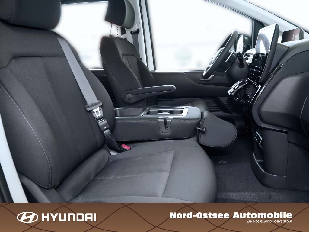 Fahrzeugabbildung Hyundai STARIA 9-Sitzer TREND Easy Acces Paket