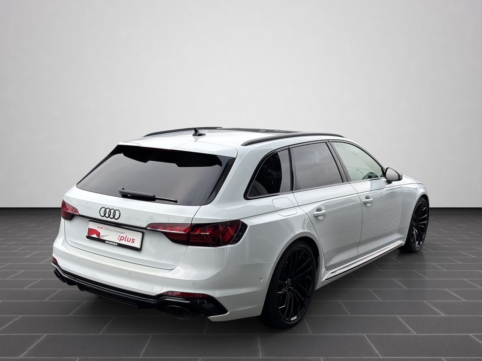 Audi RS4 - Bild 3