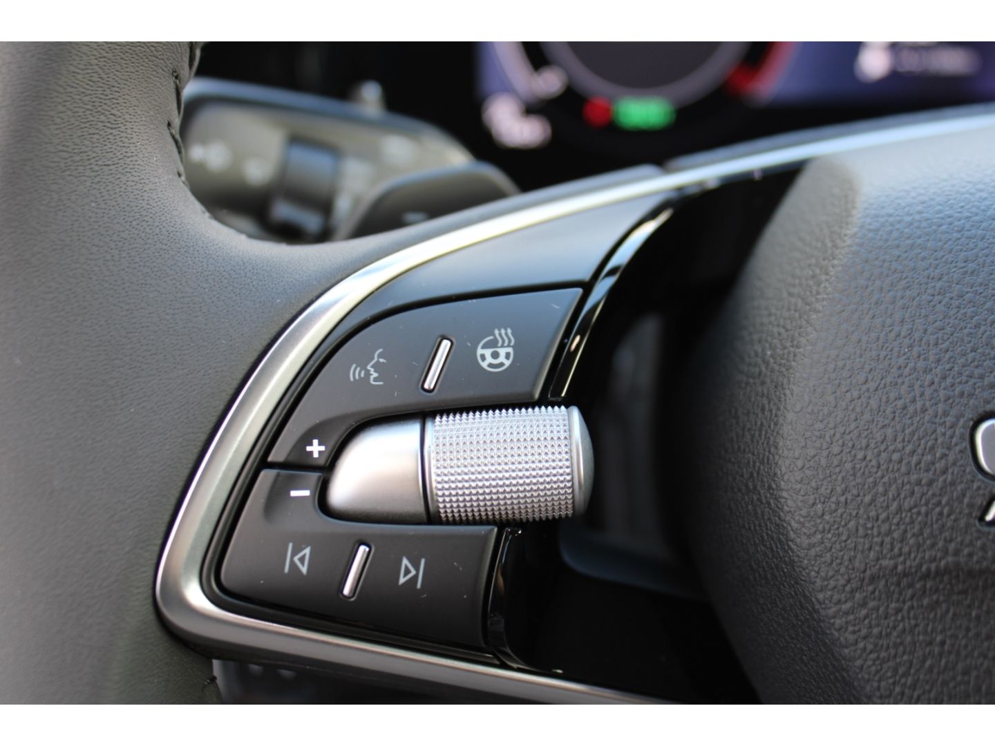 Fahrzeugabbildung SKODA Kodiaq Selection 1,5 TSI mHEV ACC AHK LED TWA RF