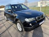 BMW X3 3.0si Sportpaket M-Lenkrad/Panorama/Xenon/AHK - BMW aus 2008: Geländewagen