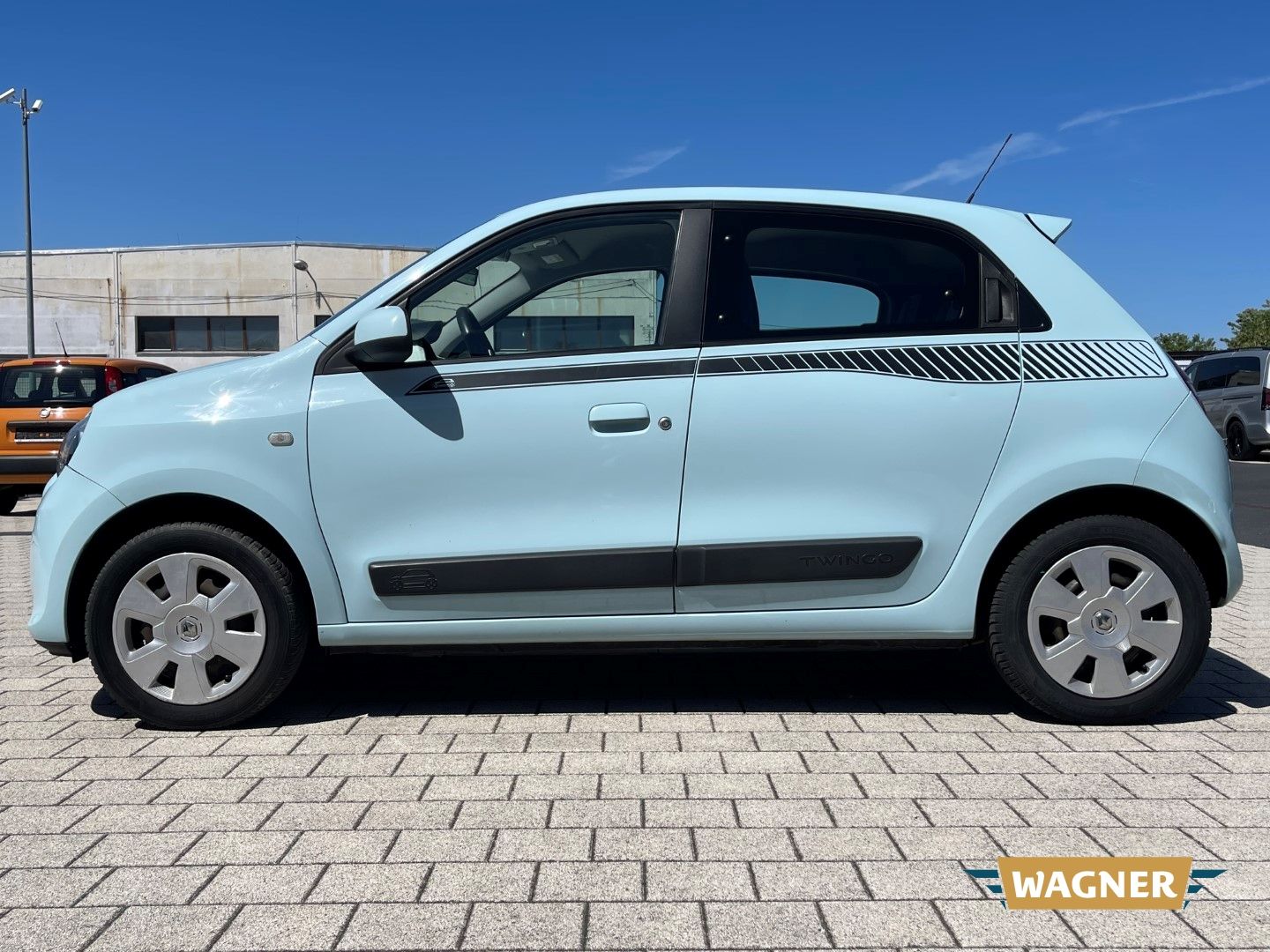 Fahrzeugabbildung Renault Twingo Dynamique leichter Frontschaden