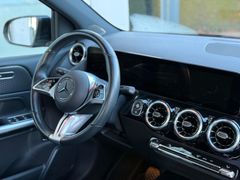 MERCEDES-BENZ B 180/ LENKRADHEIZUNG/ LED/ NAVI/ SPURASSISTENT MERCEDES-BENZ B 180/ LENKRADHEIZUNG/ LED/ NAVI/ SPURASSISTENT