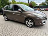 Renault Megane Luxe TCE 130 Luxe - Renault Megane mit Benzin-Antrieb: Leder, Navigationssystem, Limousine