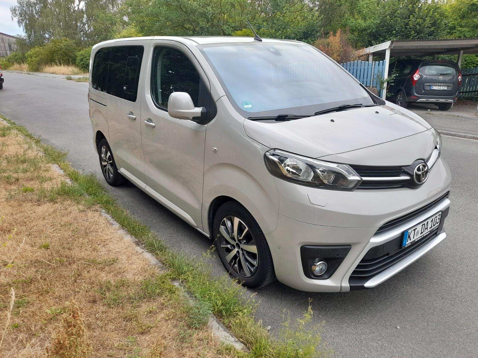 Toyota Proace (Verso) 2,0-l-D-4D 130kW L1 Family Co...