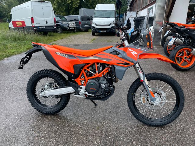 KTM 690 Enduro Rally Umbau incl 5,5 Liter Zusatztank