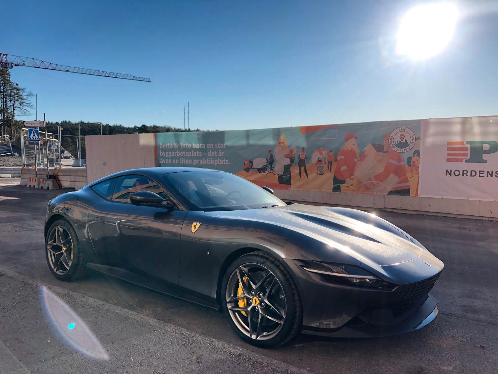 FERRARI Roma