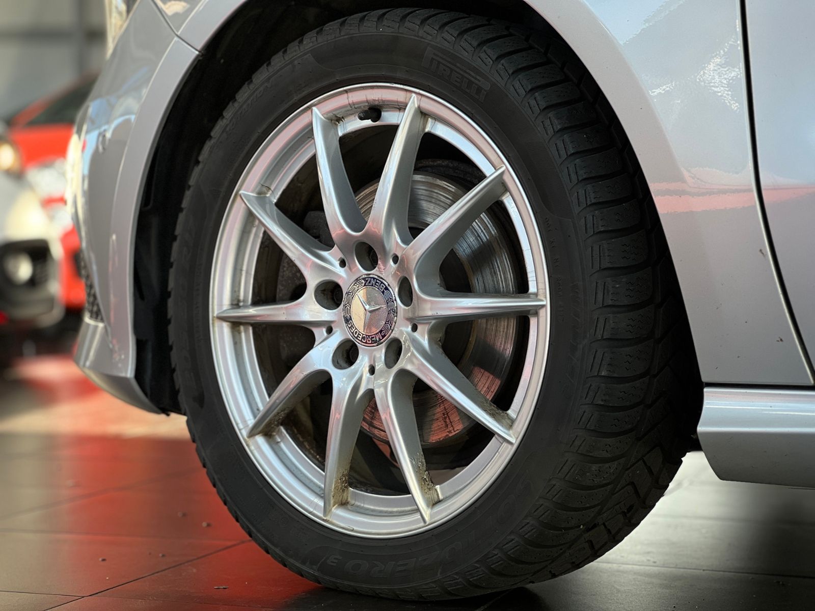 Fahrzeugabbildung Mercedes-Benz A 180 BlueEfficiency KLIMA NAV PDC SHZ ALU