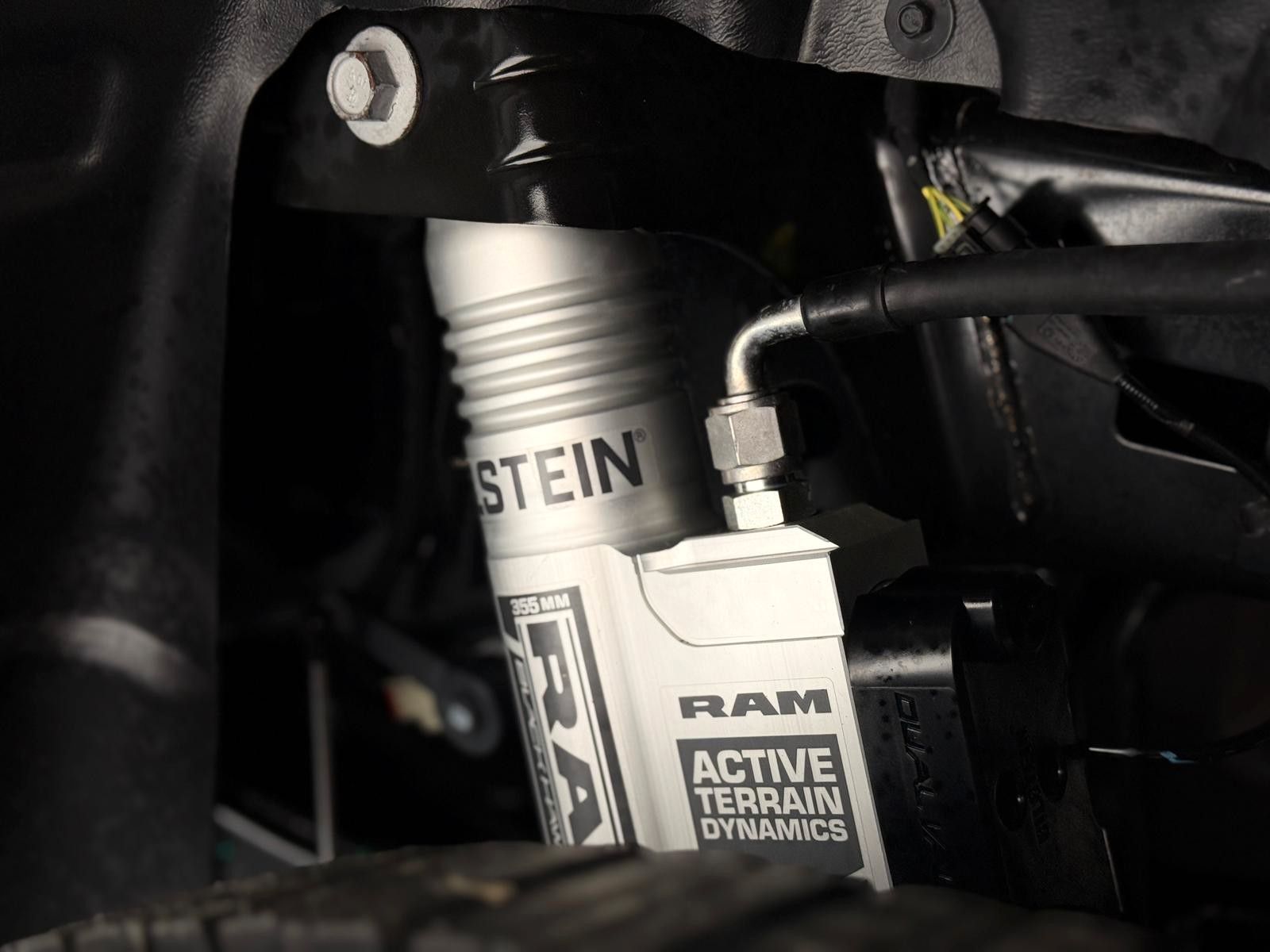 Fahrzeugabbildung Dodge RAM 1500 RHO H/O BLACK Edition / RTR