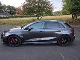 Audi RS3 2.5 TFSI S tronic quattro Sportback - - Audi RS3 mit Benzin-Antrieb: Kombi, 2.5