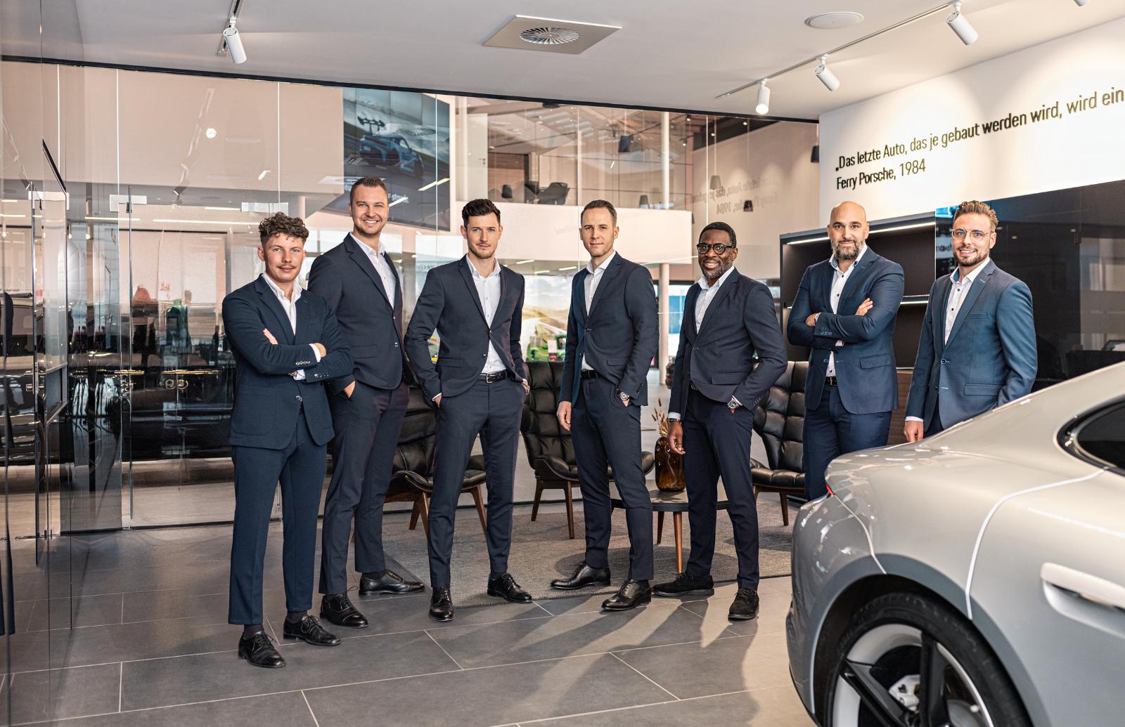 showroom-image-top