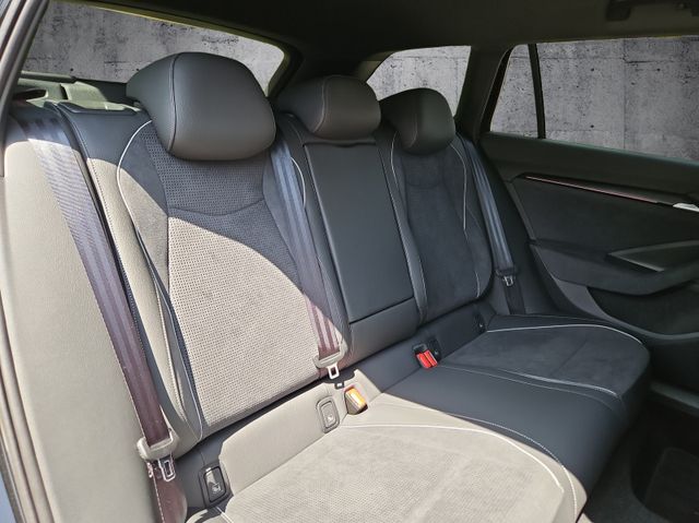 Superb Combi Sportline 2.0 TDI DSG 4x4 DCC+ AHK