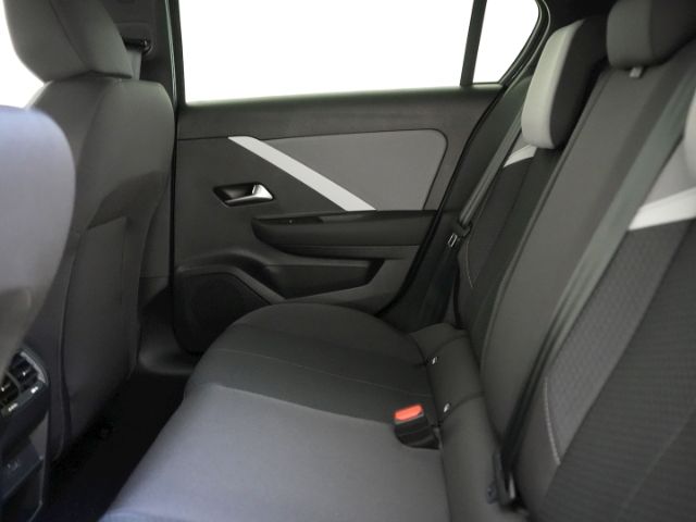 Astra L LIM. EDITION AT+NAVI+RÜCKFAHRKAMERA+SITZ