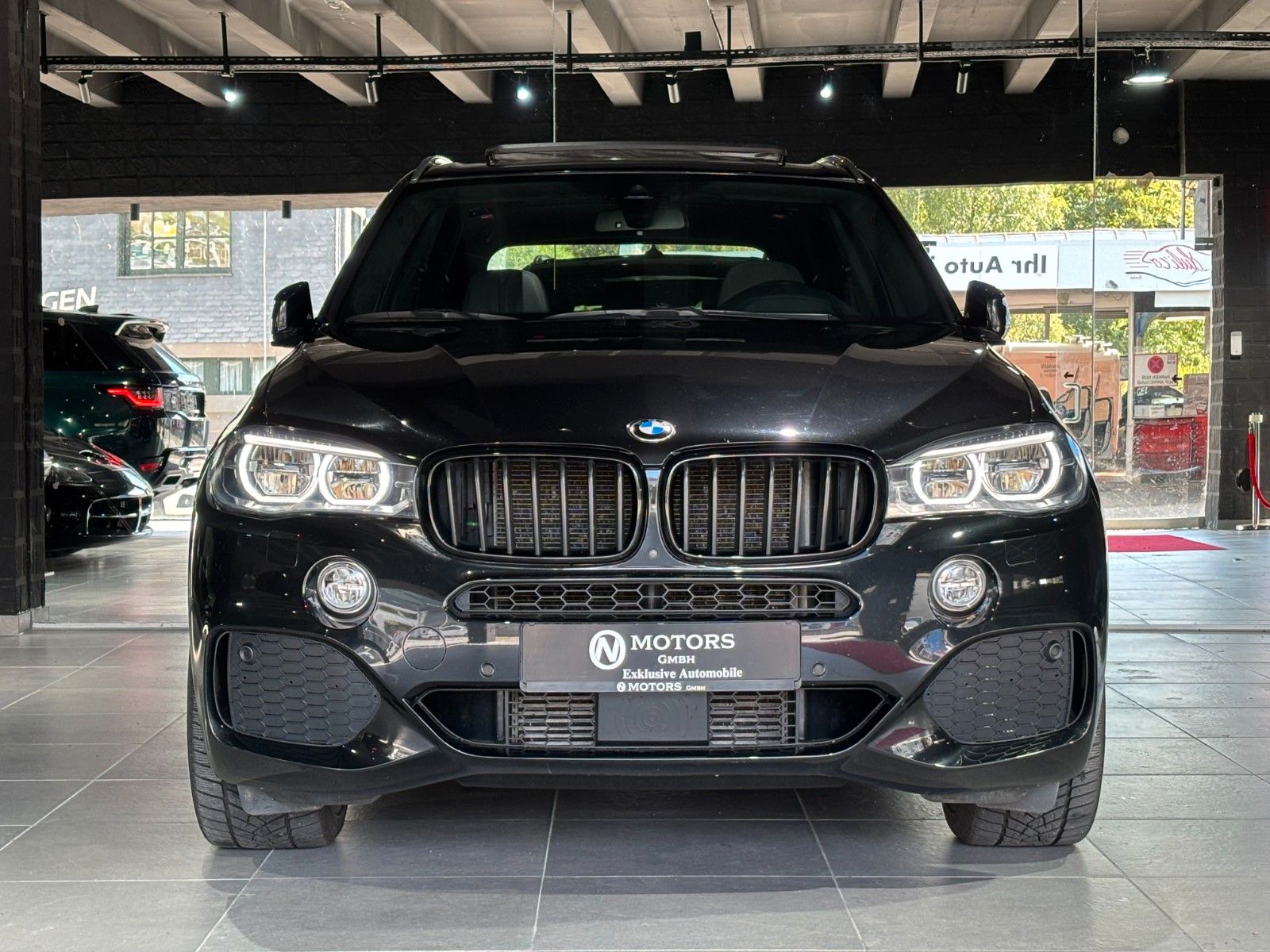 Fahrzeugabbildung BMW X5 xDrive40d *M-Paket*HUD*Pano*Harman-Kardon*KAM