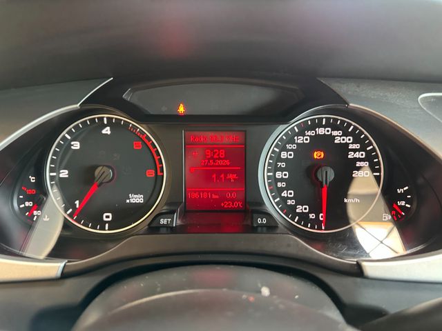 MYAUTOCENTER – Gebraucht- und Jahreswagen mit Werkstattservice in Pfaffenhofen Audi A4 *AHK*TEMPO*PDC*SitzH*