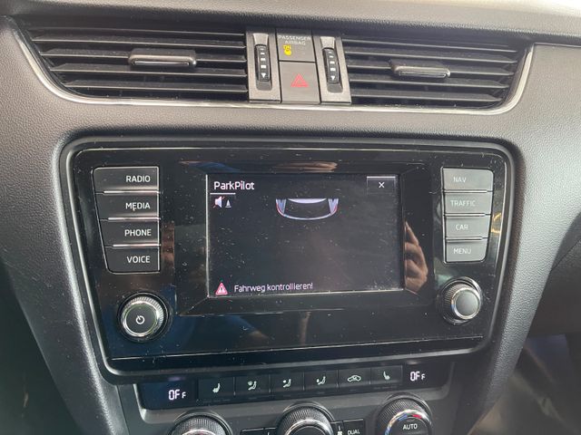 Skoda Octavia Combi RS *2.Hd*Xenon*Navi*