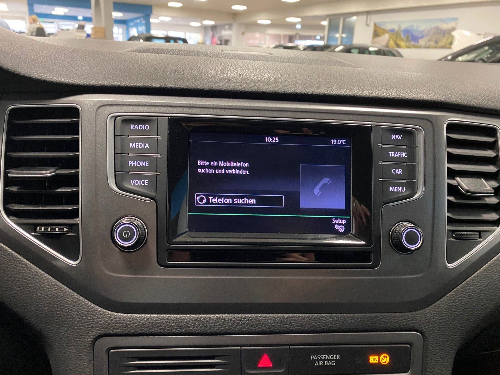 Fahrzeugabbildung Volkswagen Golf Sportsvan 1.2 TSI Trendline+AHK+NAVI+CD+BC+