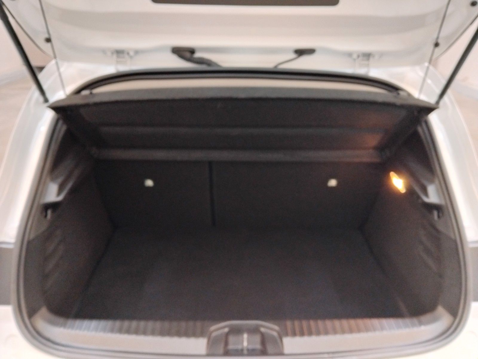 Mitsubishi Colt (06/2026, Benzin)