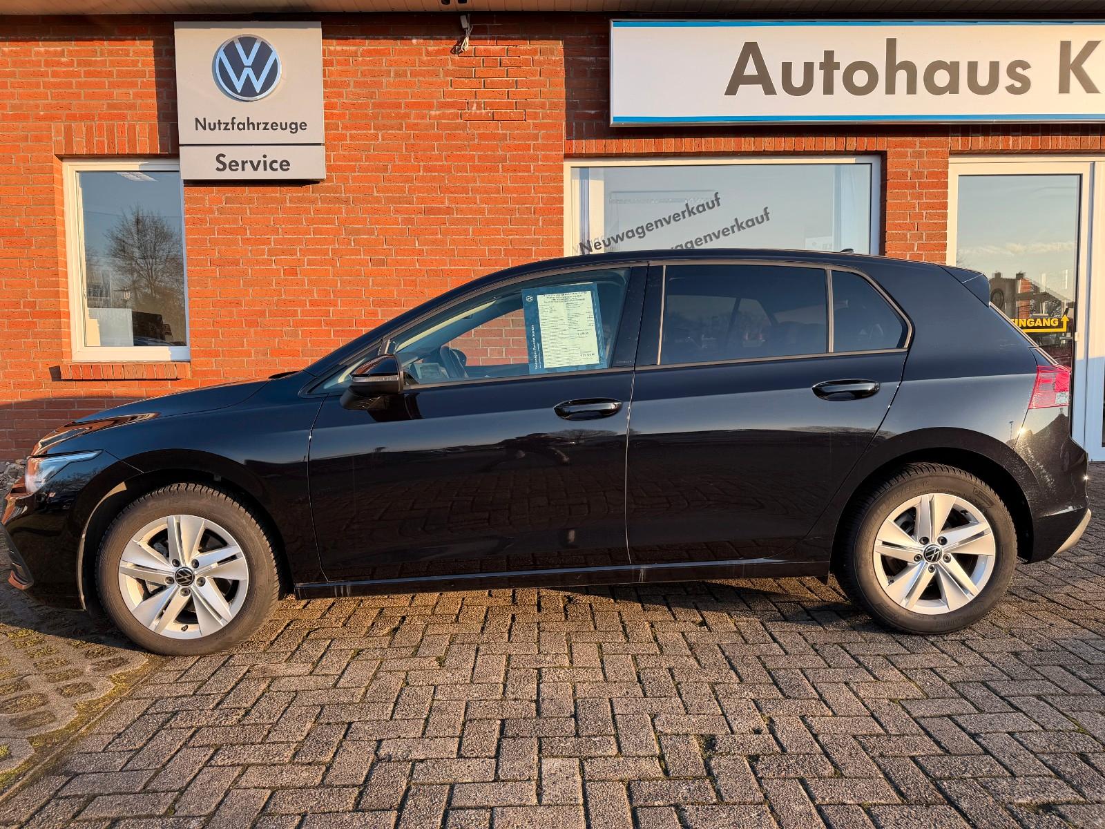 Volkswagen Golf VIII 2,0TDi DSG Life Travel/Navi/LED/Kamera