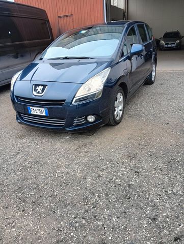 Peugeot 5008 1.6 HDi 112CV Active