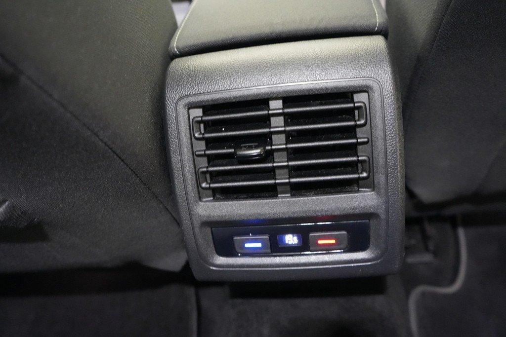 Volkswagen Golf VIII 1.5 eTSI DSG Style LED-Plus ACC Navi, миниатюра 15