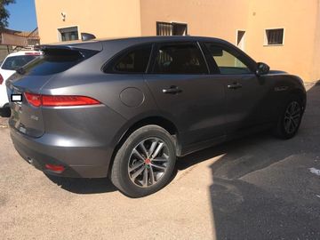 Jaguar F-Pace - 6
