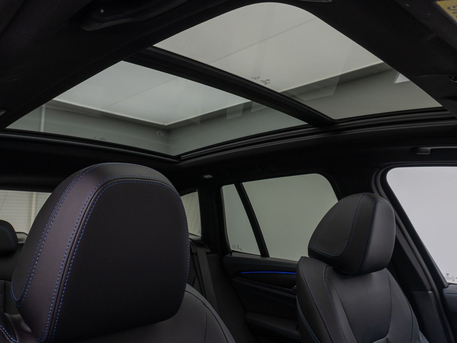 Fahrzeugabbildung BMW X3 xD30d M Sport Kamera Panorama DAB AHK 21Zoll