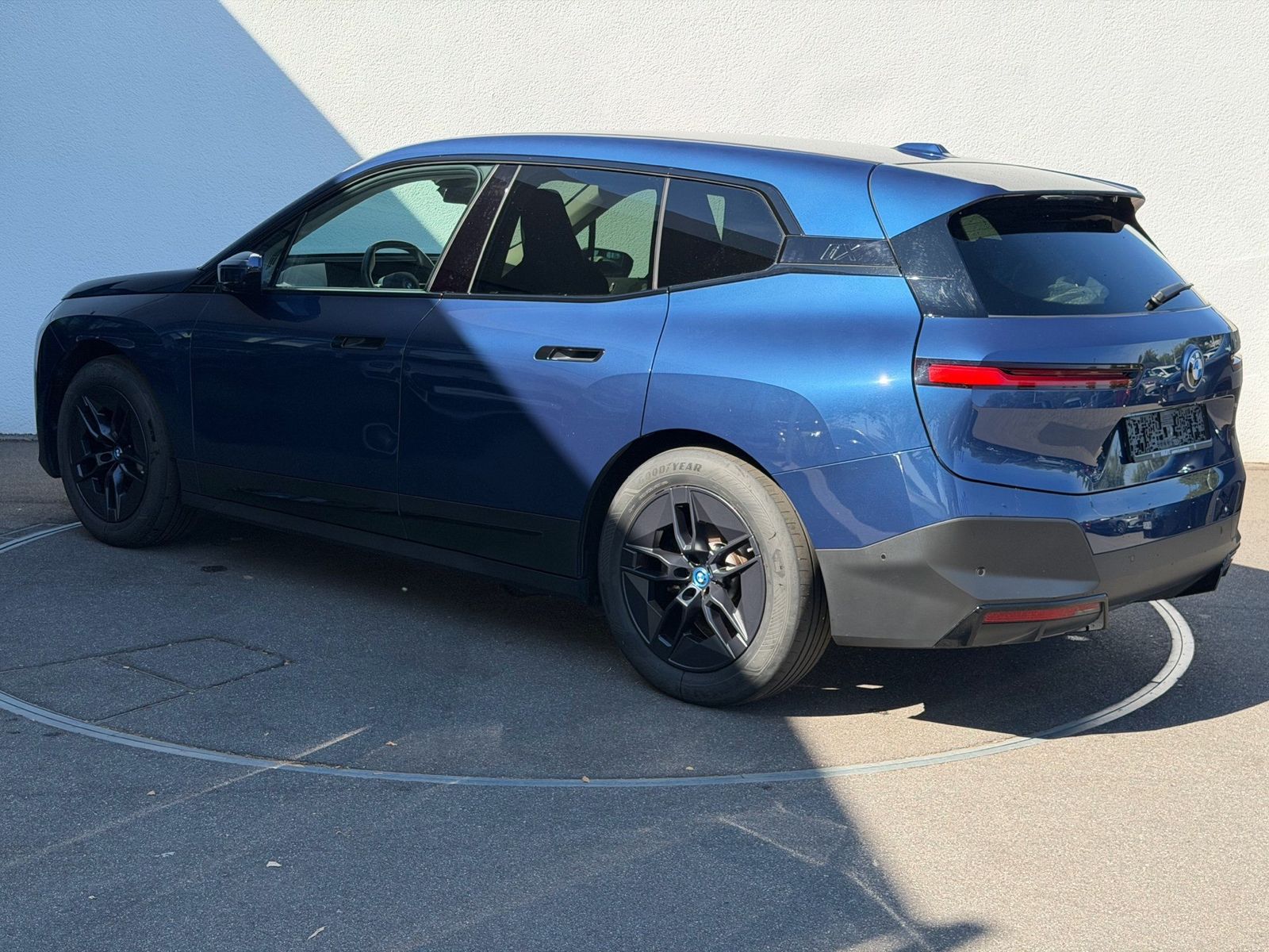 BMW iX - Bild 8